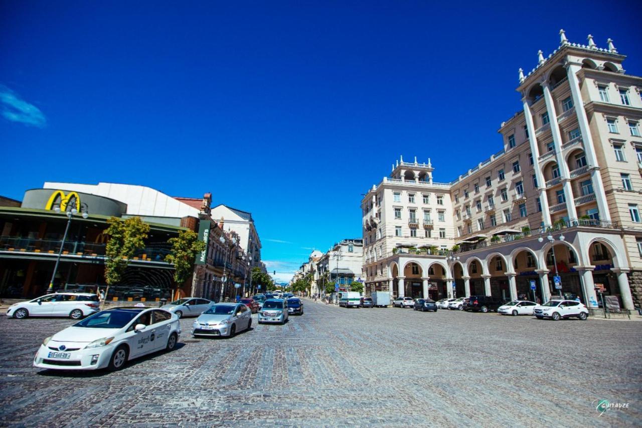 Coral Boutique Hotel Tbilisi ภายนอก รูปภาพ