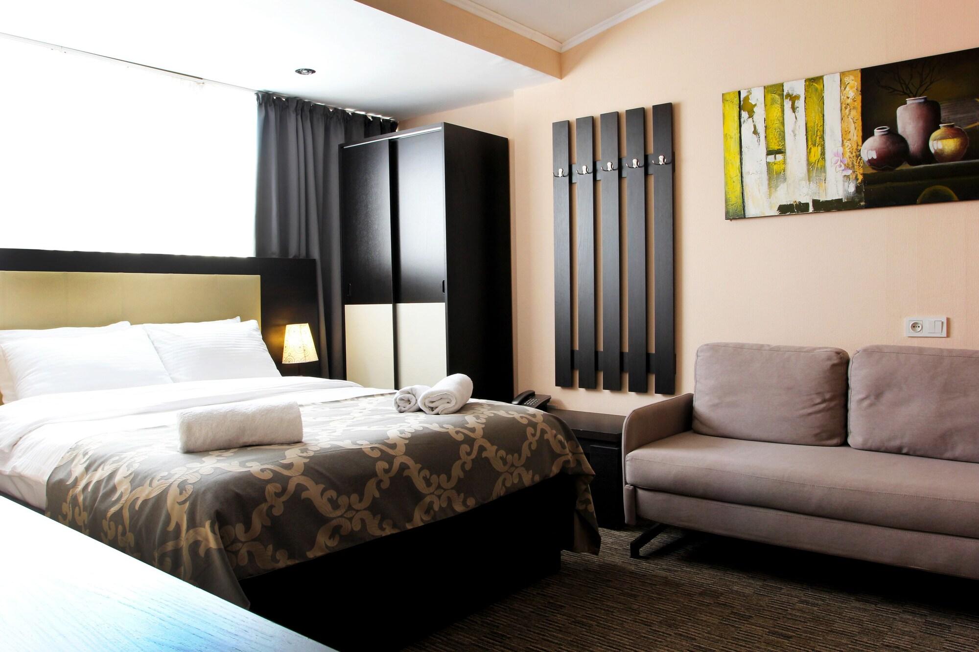 Coral Boutique Hotel Tbilisi ภายนอก รูปภาพ