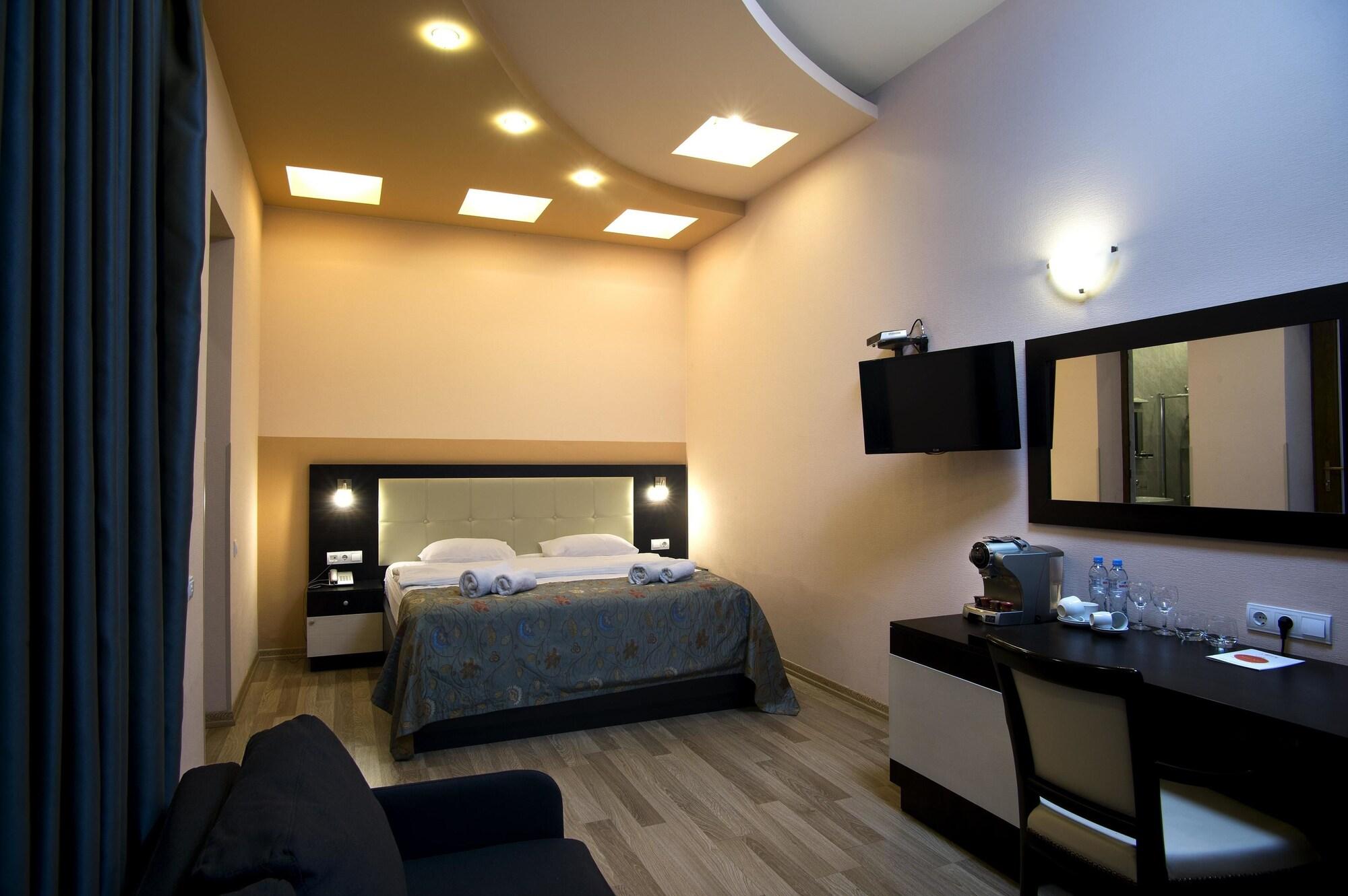 Coral Boutique Hotel Tbilisi ภายนอก รูปภาพ