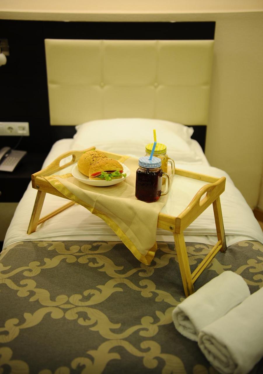 Coral Boutique Hotel Tbilisi ภายนอก รูปภาพ